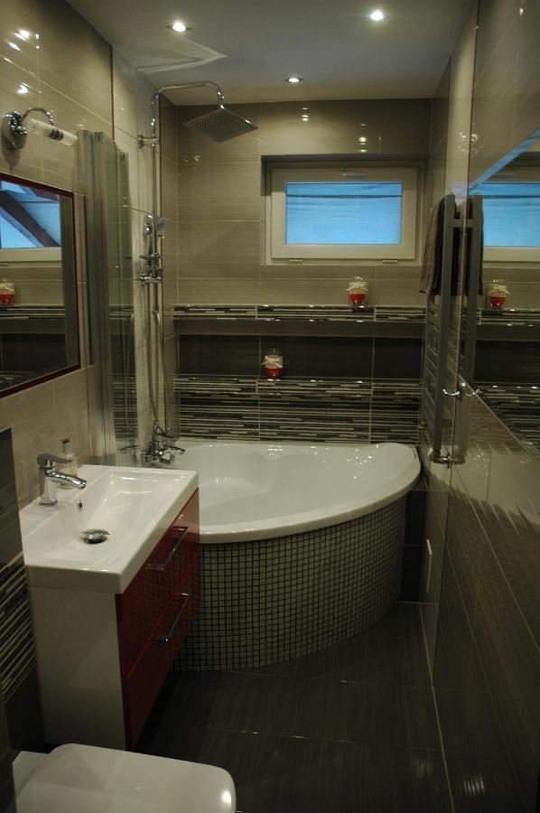 Apartament Beata ยาสต์เชอเบีย กูรา ภายนอก รูปภาพ
